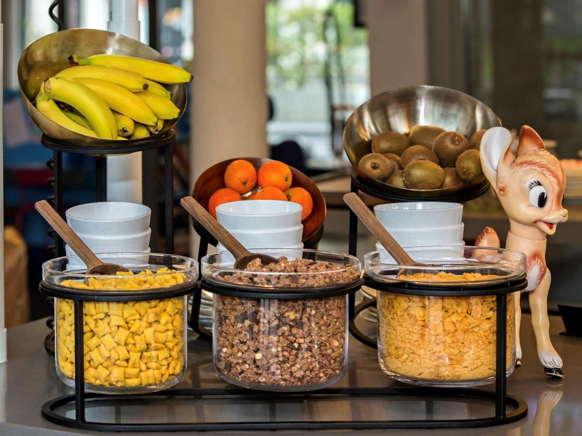 Отель Ibis Styles Geneve Carouge Экстерьер фото