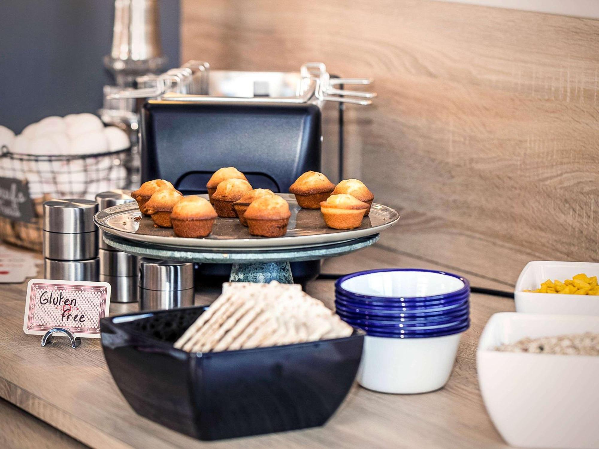 Отель Ibis Styles Geneve Carouge Экстерьер фото