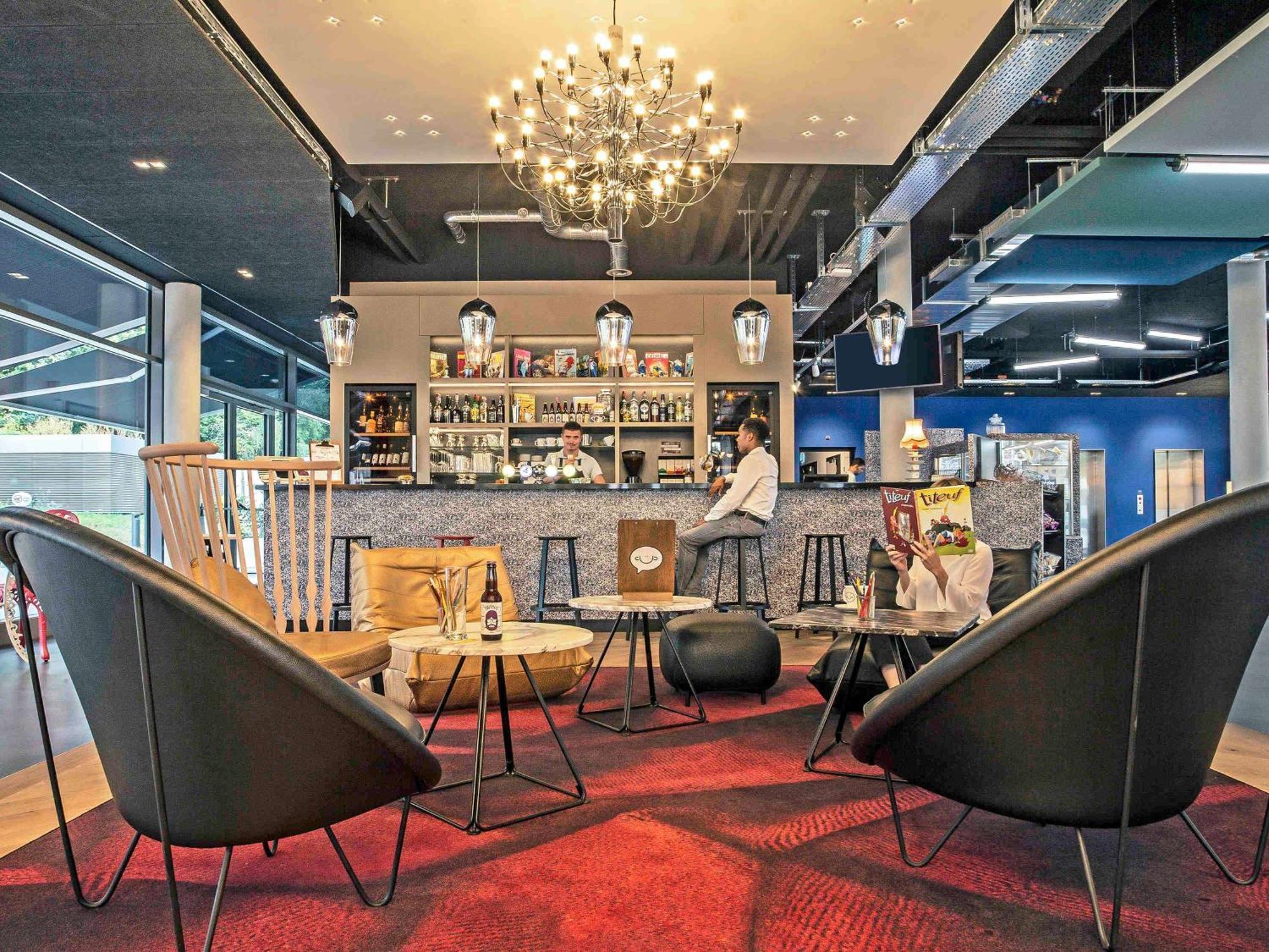 Отель Ibis Styles Geneve Carouge Экстерьер фото